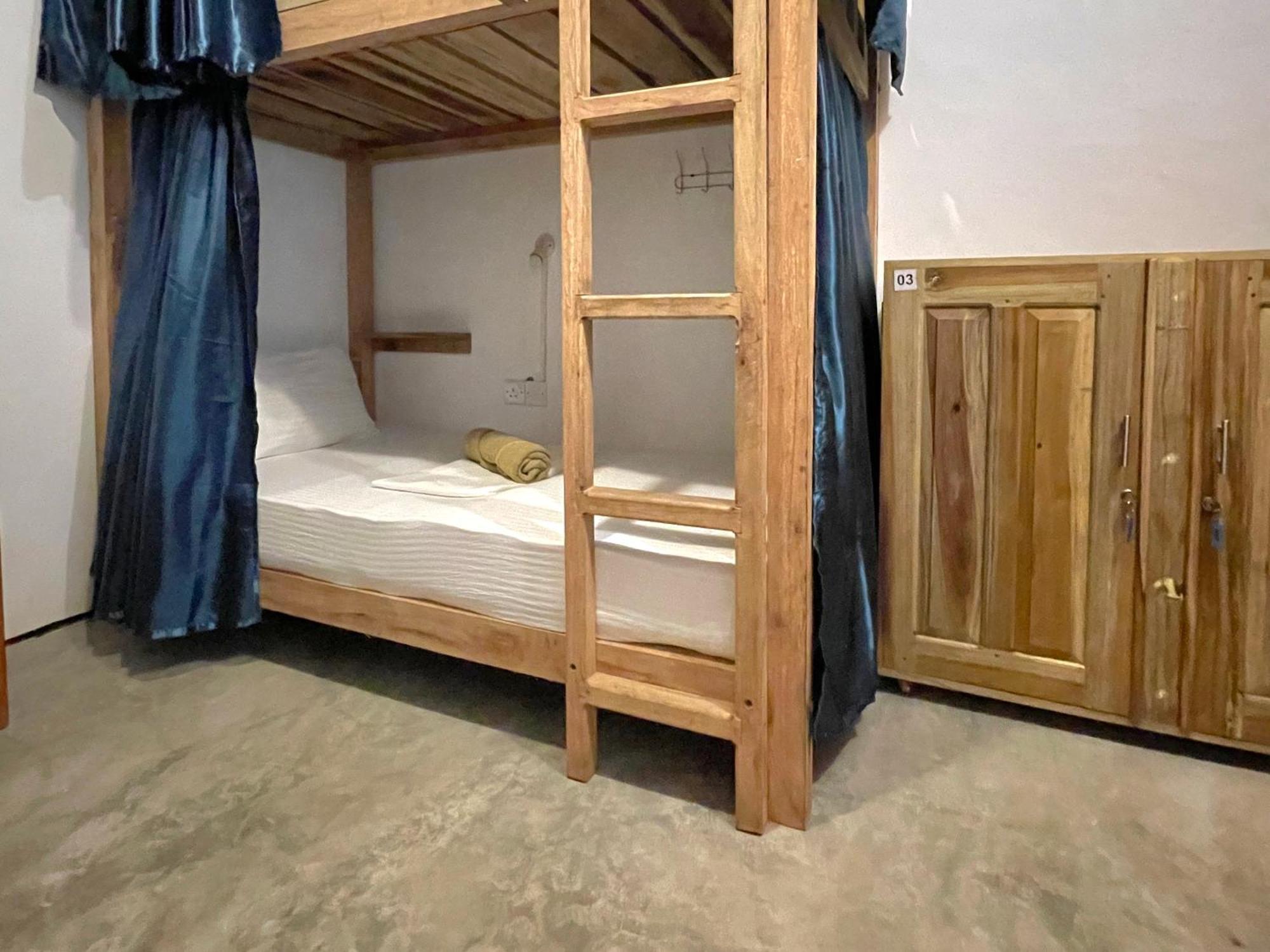 Agra Arugambay Hostel Arugam Bay Bilik gambar